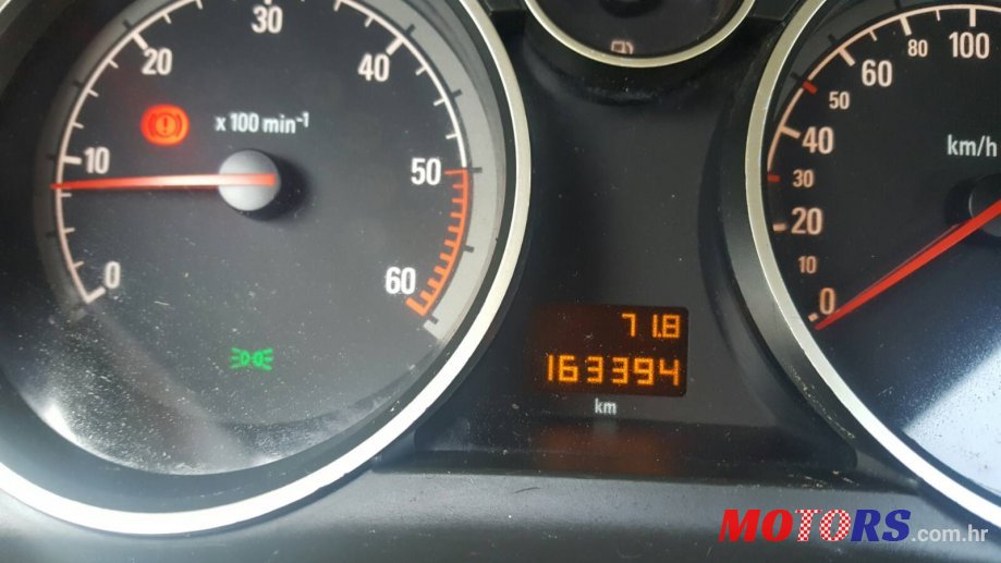 2008' Opel Zafira photo #4