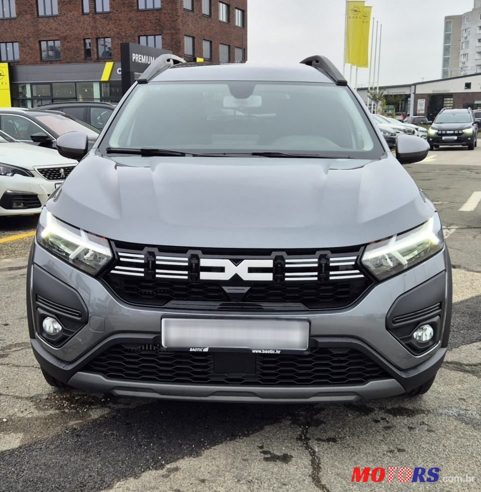 2024' Dacia Jogger photo #3