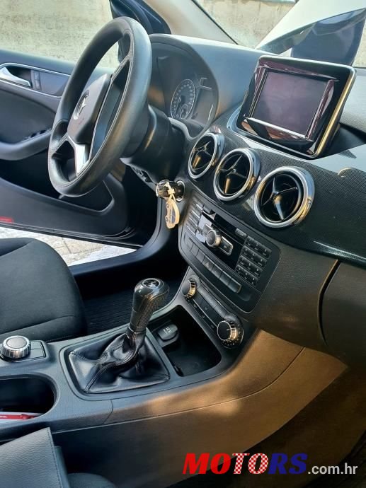 2013' Mercedes-Benz B-Klasa 180 Cdi photo #5