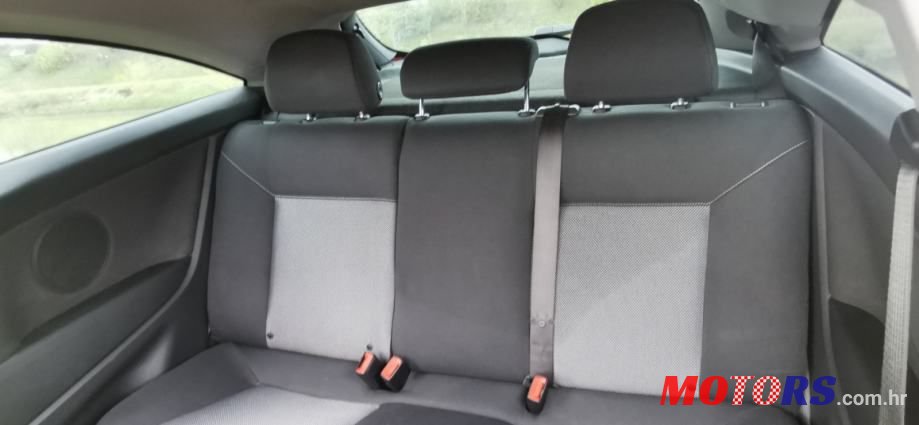 2011' Opel Astra 1,4 16V photo #4