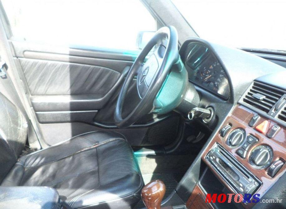 1995' Mercedes-Benz C-Klasa Td photo #2