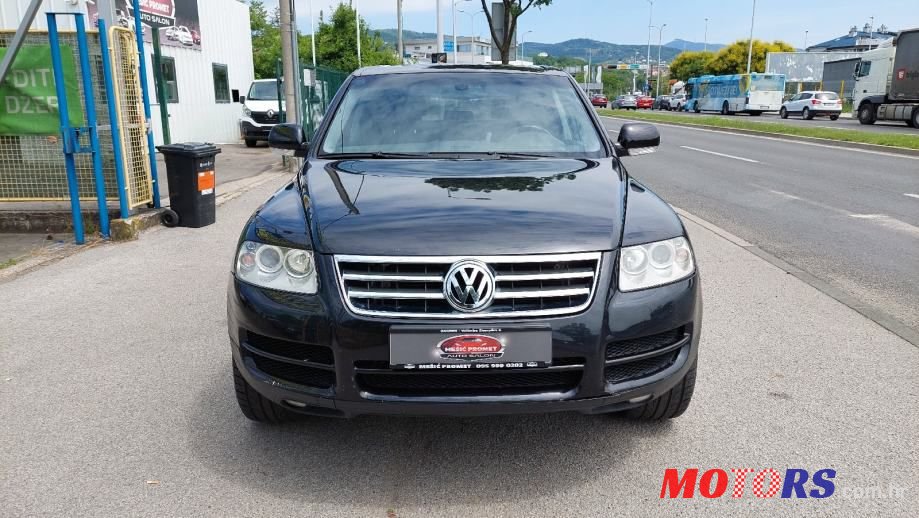 2006' Volkswagen Touareg photo #2