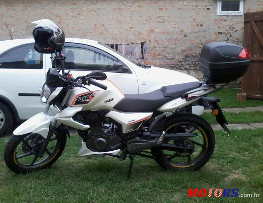 2015' Keeway RKS 150 photo #1