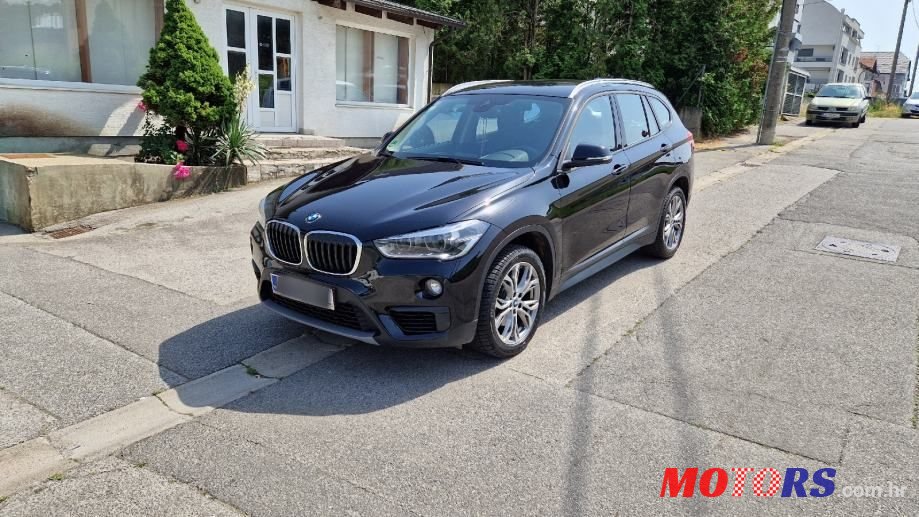 2017' BMW X1 18D photo #1