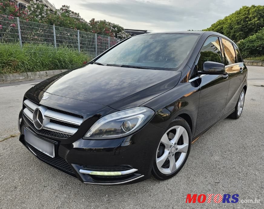 2013' Mercedes-Benz B-Klasa 180 Cdi photo #1