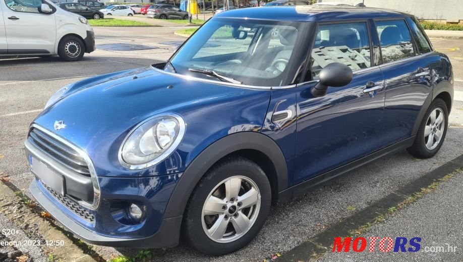 2017' MINI Cooper Diesel F55 photo #5