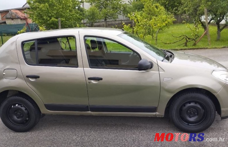 2010' Dacia Sandero 1,4 photo #6