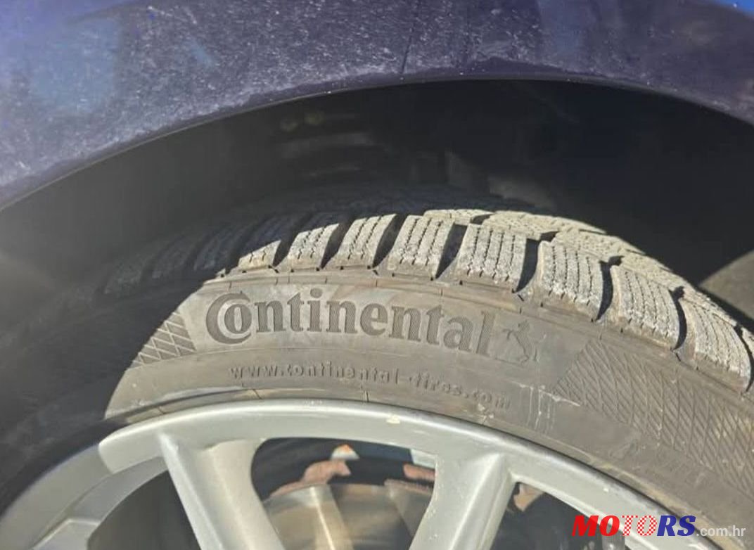 2012' Alfa Romeo Giulietta 2,0 photo #4