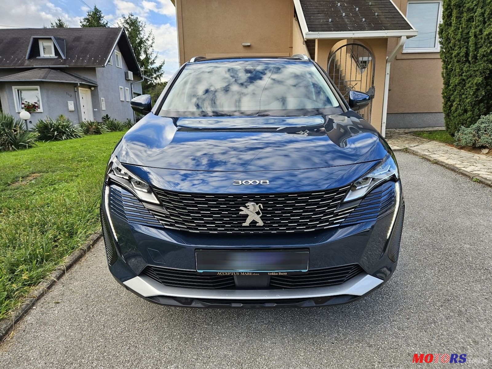 2020' Peugeot 3008 1,5 Bluehdi photo #3