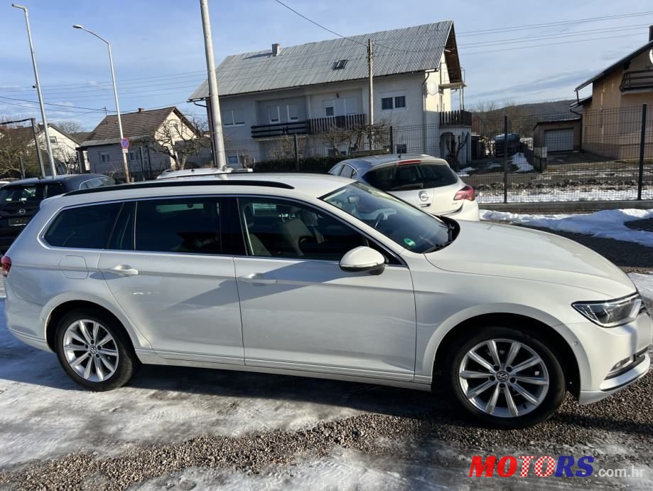 2016' Volkswagen Passat Variant photo #4