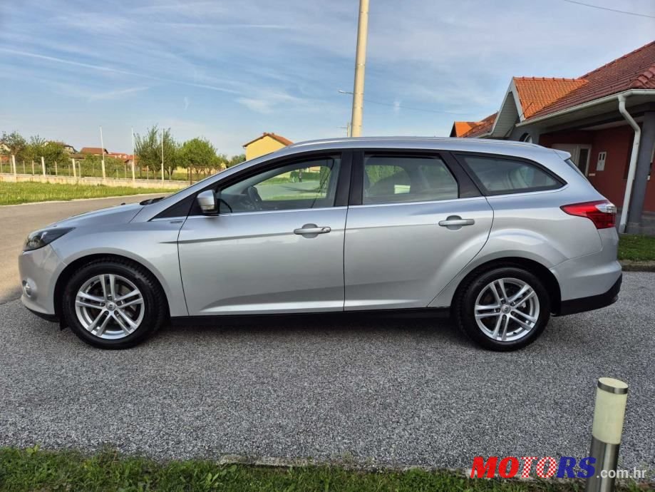 2011' Ford Focus Karavan photo #2