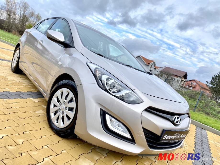 2016' Hyundai i30 photo #2