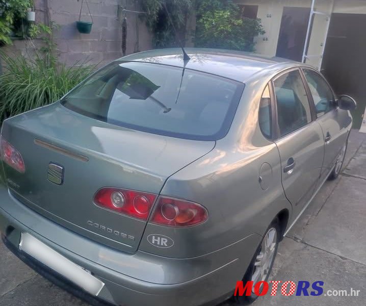 2004' SEAT Cordoba 1,4 16V photo #1