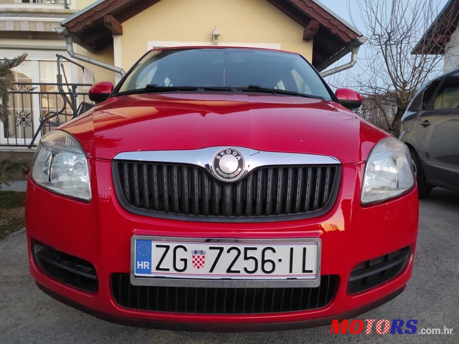 2010' Skoda Fabia 1,2 photo #3