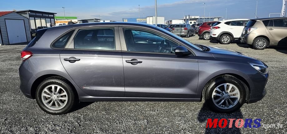 2017' Hyundai i30 1,0 photo #2