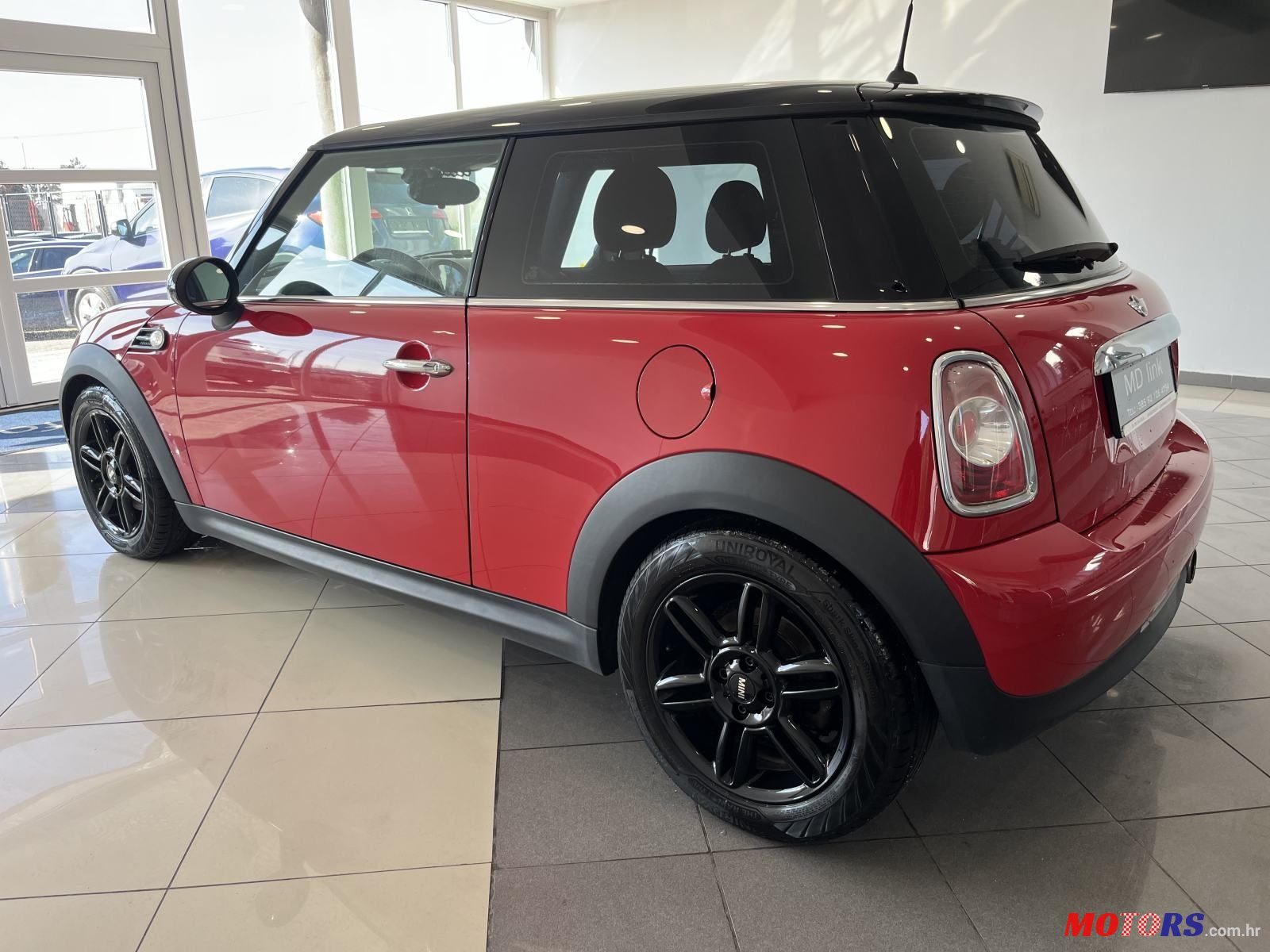 2013' MINI Cooper Cooper photo #4