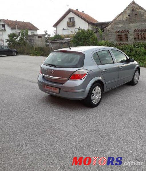 2005' Opel Astra 1,6 16V photo #1
