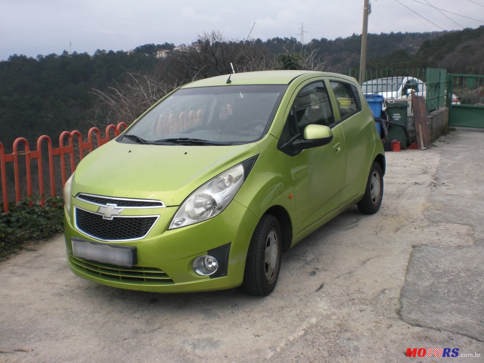 2011' Chevrolet Spark 1,0 16V photo #1