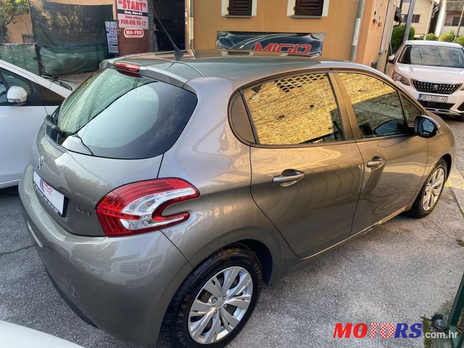 2014' Peugeot 208 1,4 Hdi photo #3