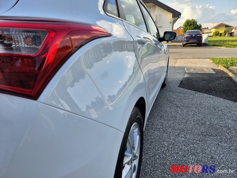 2016' Hyundai i30 1,4 Crdi photo #6