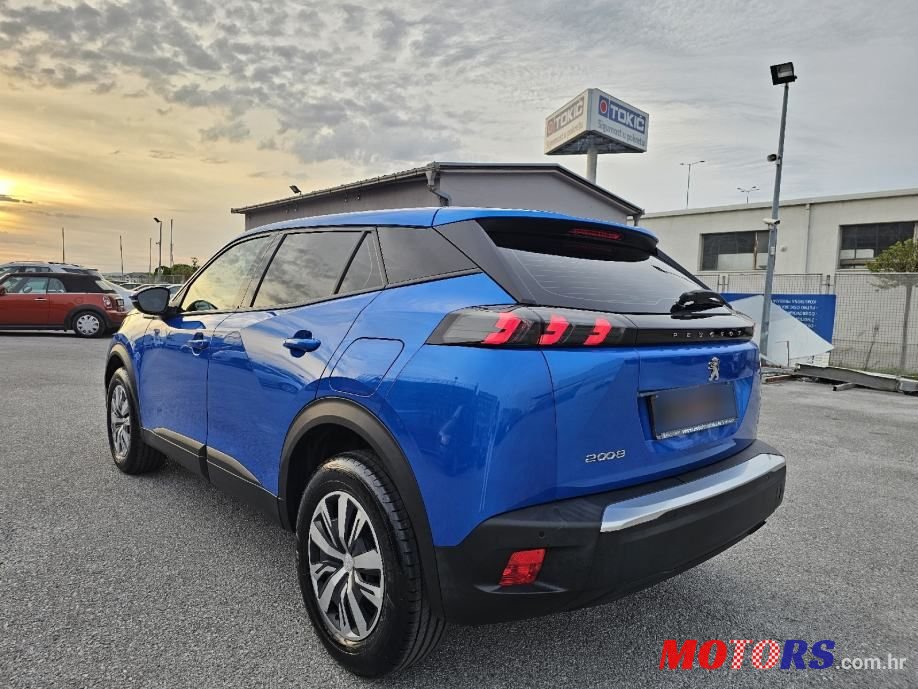 2020' Peugeot 2008 1,2 Puretech photo #4