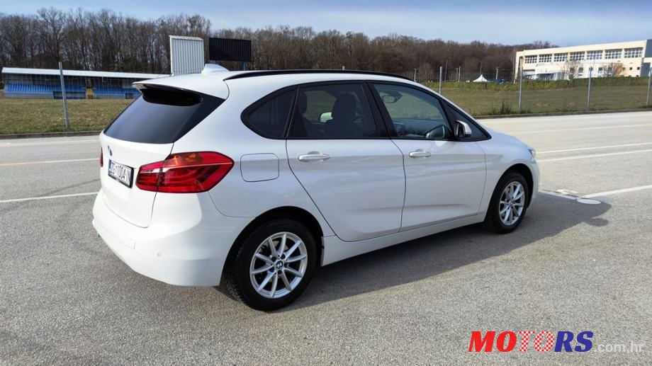2018' BMW Serija 2 216D photo #3