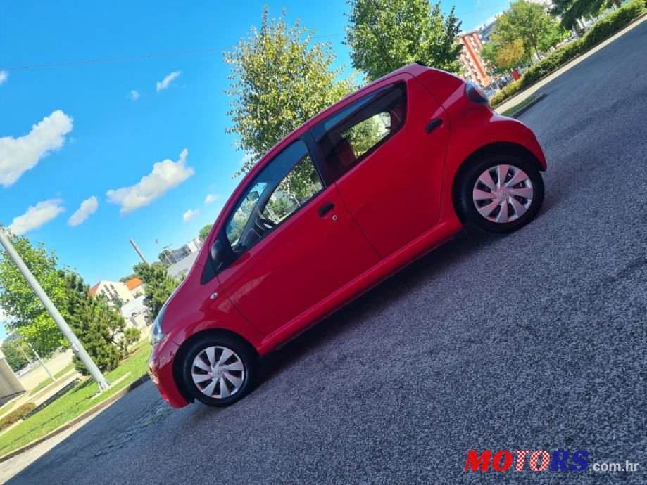 2013' Toyota Aygo photo #3