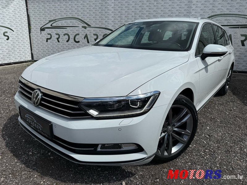 2019' Volkswagen Passat Variant photo #2