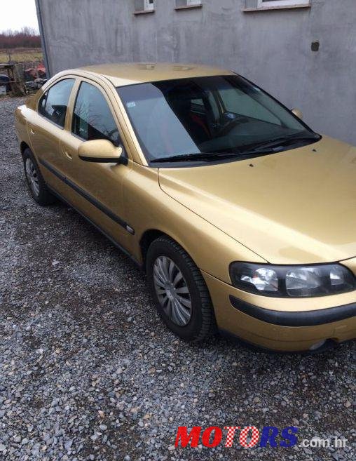 2002' Volvo S60 D5 photo #1