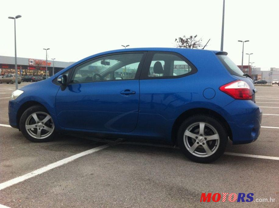 2011' Toyota Auris 1,4 D-4D Cool photo #2