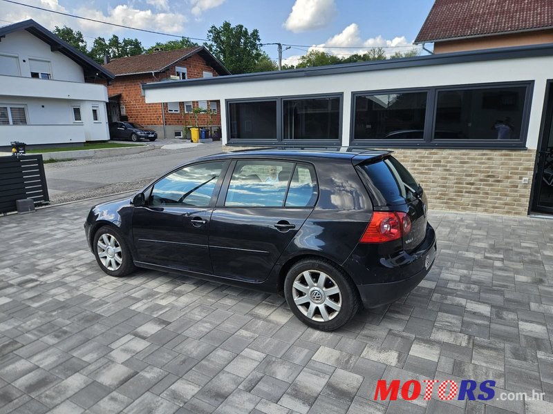 2004' Volkswagen Golf V 2,0 Tdi photo #4