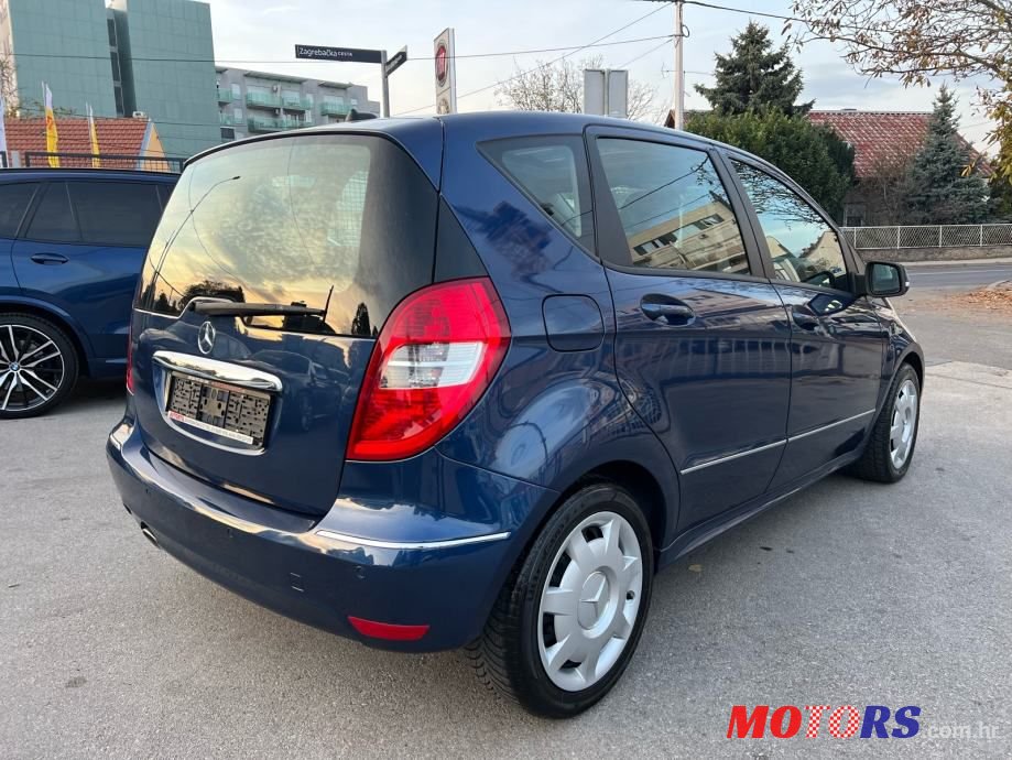 2011' Mercedes-Benz A-Klasa 180 Cdi photo #2