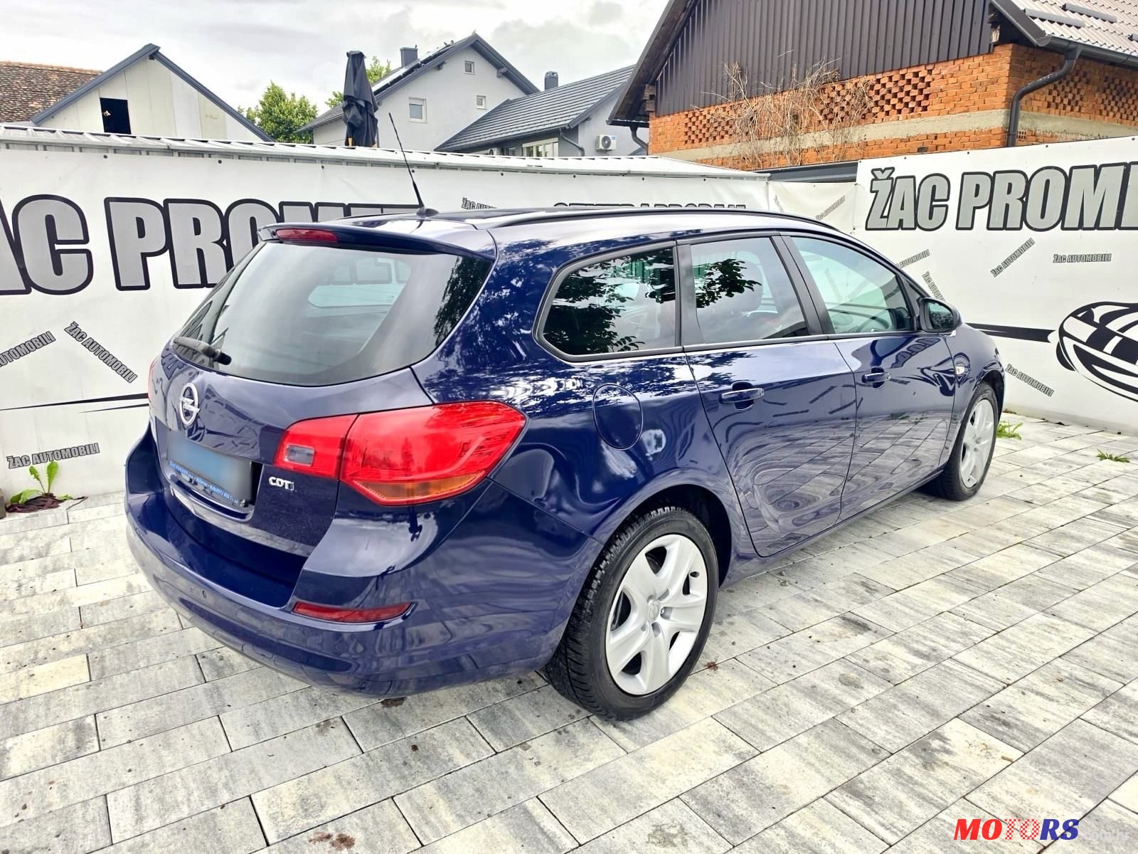 2012' Opel Astra 1,7 Cdti photo #3