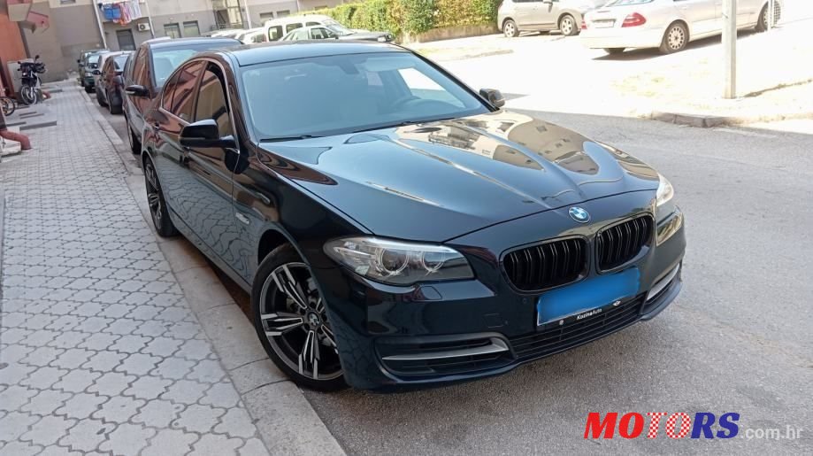 2014' BMW Serija 5 518D photo #3