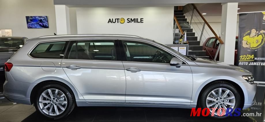 2020' Volkswagen Passat photo #6