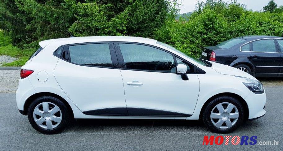 2014' Renault Clio Dci 75 photo #1