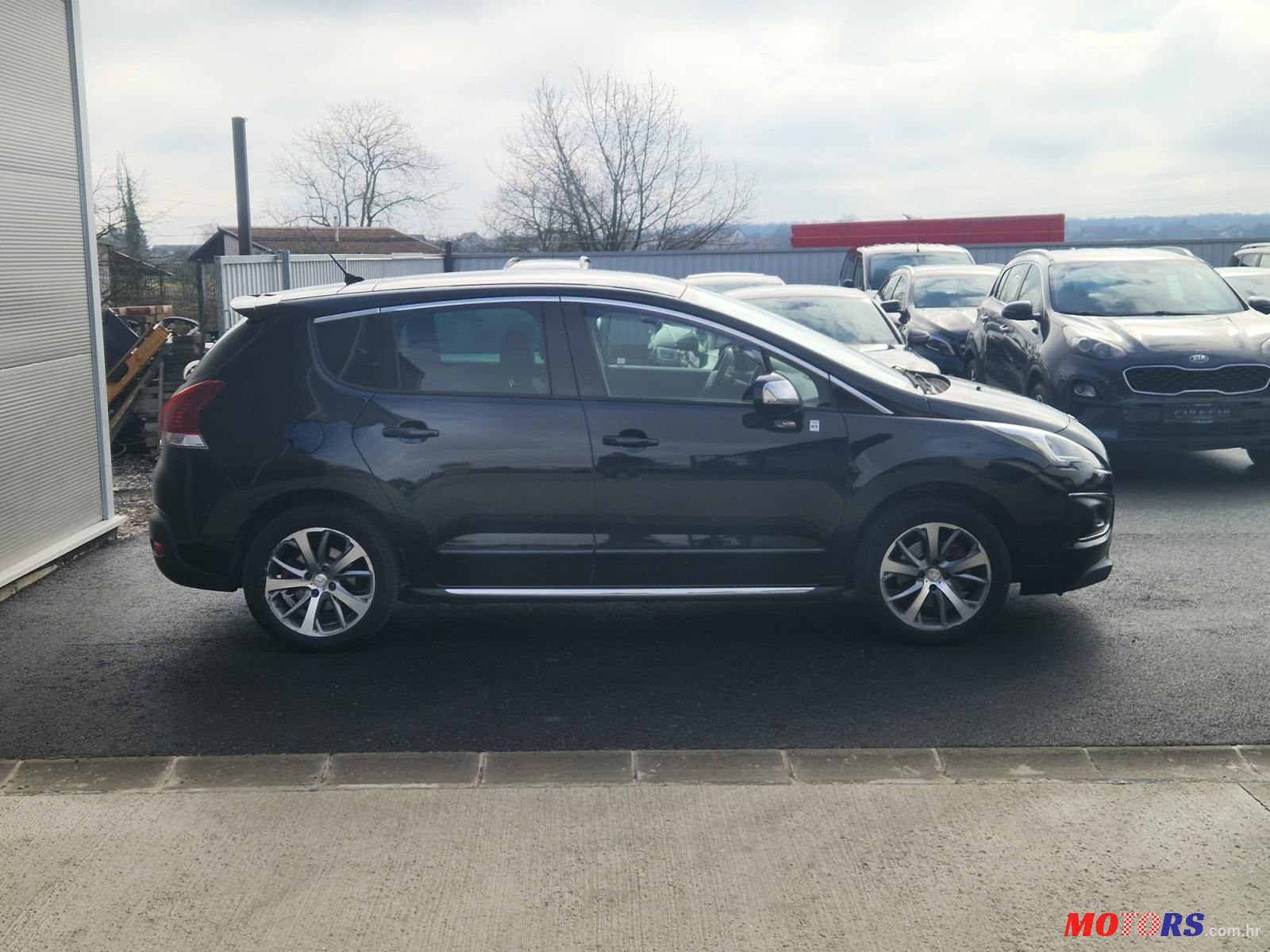 2014' Peugeot 3008 Hybrid4 2,0 Hdi photo #5