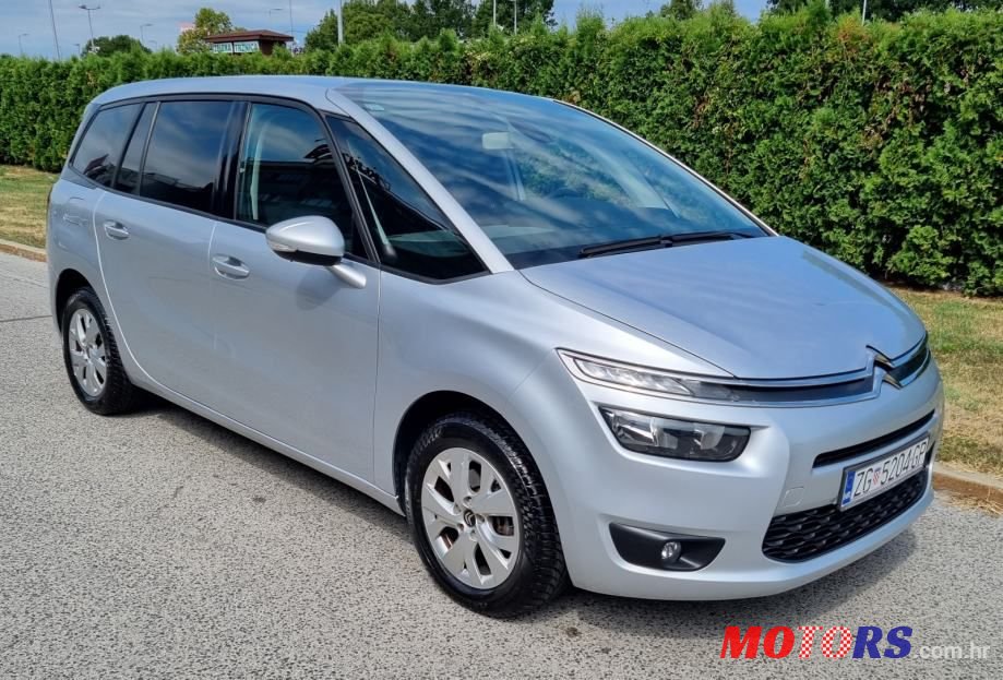 2015' Citroen C4 Grand Picasso photo #4