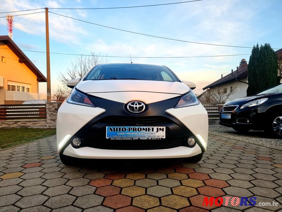 2015' Toyota Aygo photo #6