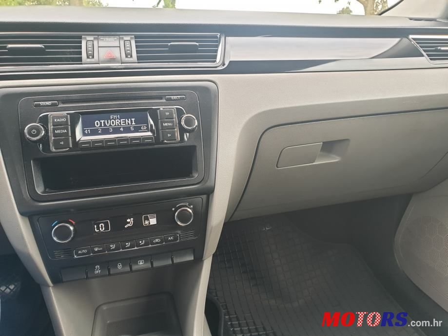 2014' SEAT Toledo 1,6 Tdi photo #6