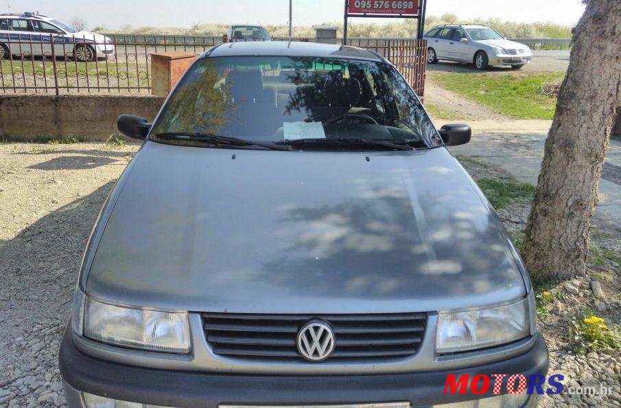 1994' Volkswagen Passat Gl Tdi photo #3