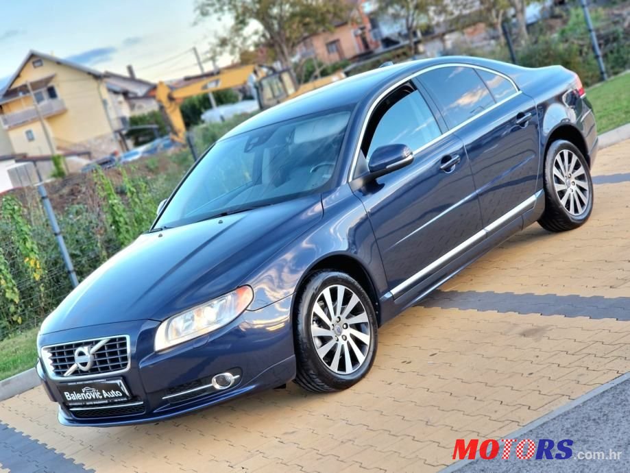 2011' Volvo S80 T4 Summum photo #5