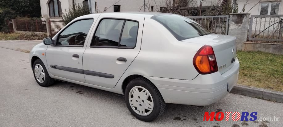 2002' Renault Thalia 1,4 photo #4