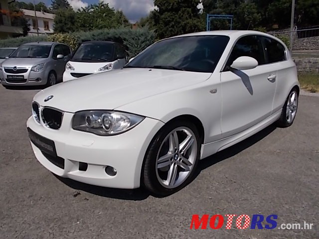 2008' BMW 118 photo #1