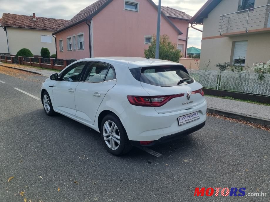2016' Renault Megane Dci 110 photo #4