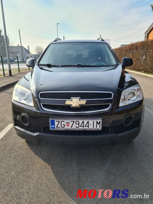 2009' Chevrolet Captiva 2,0 D photo #2