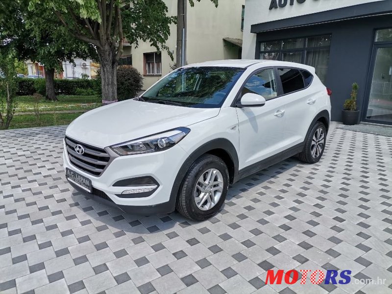 2016' Hyundai Tucson 1.7 Crdi photo #2