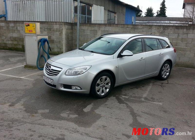 2009' Opel Insignia Karavan Sport photo #2