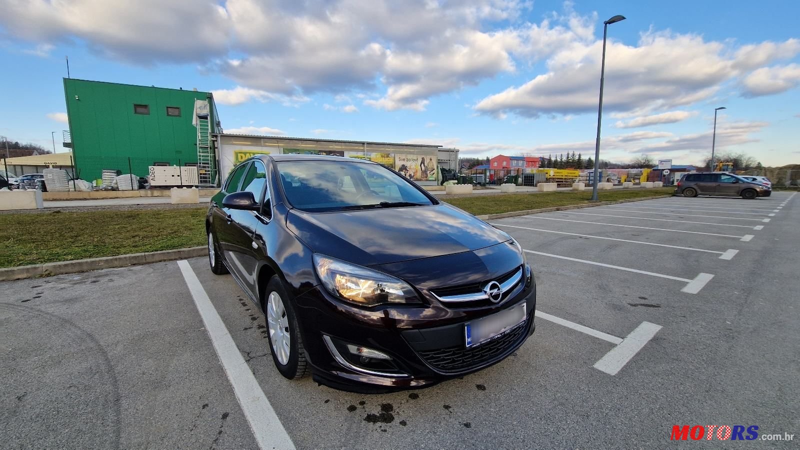 2013' Opel Astra 1.4 16V photo #2