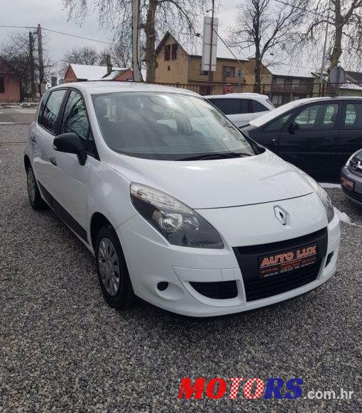 2010' Renault Scenic 1,5 Dci photo #1